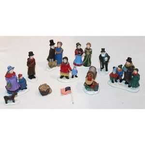 lot of 7 Christmas Tea Shoppe 1996 Lang & Wise Linda Stocks figures/sets